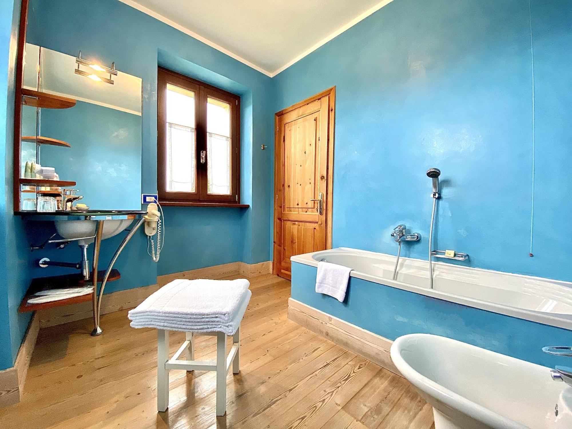 La Locanda Del Notaio Pellio Intelvi Exteriör bild
