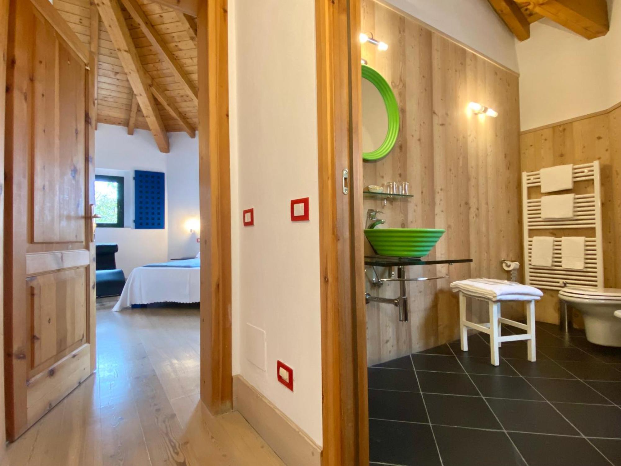 La Locanda Del Notaio Pellio Intelvi Exteriör bild
