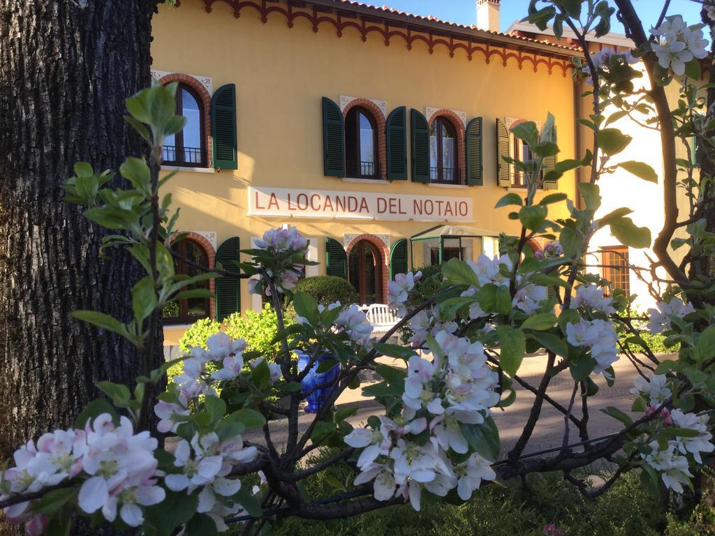 La Locanda Del Notaio Pellio Intelvi Exteriör bild