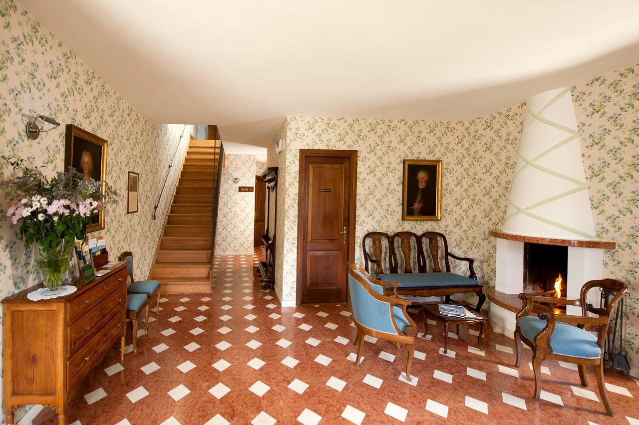 La Locanda Del Notaio Pellio Intelvi Exteriör bild